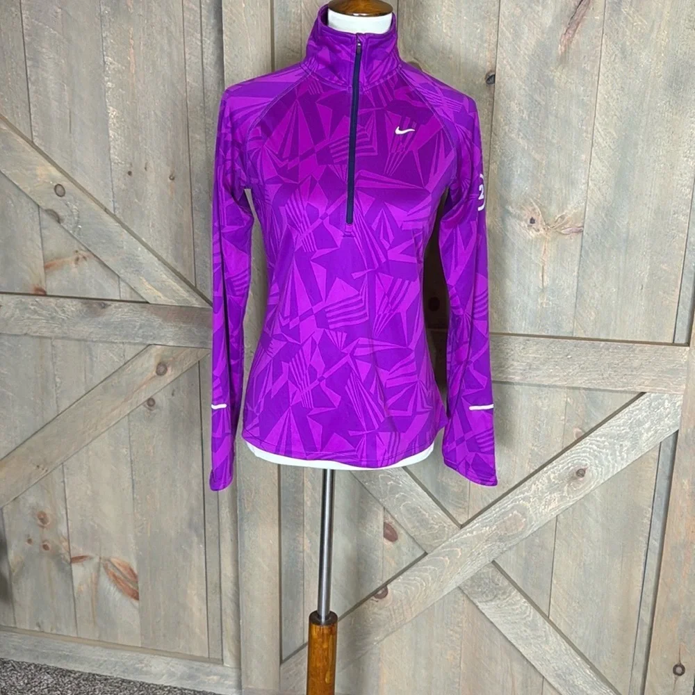 Nike Dri-Fit running top with reflective details Size Medium Magenta / pink